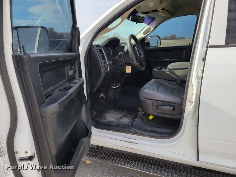 image for item IV9652 2014 Dodge Ram 4500HD  Crew Cab utility / service truck