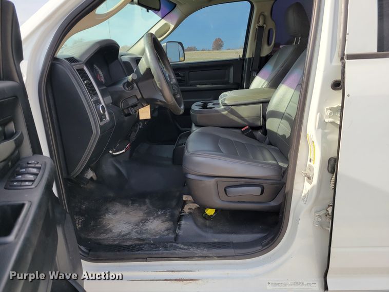image for item IV9652 2014 Dodge Ram 4500HD  Crew Cab utility / service truck