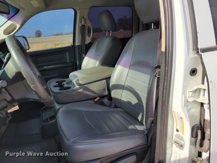 image for item IV9652 2014 Dodge Ram 4500HD  Crew Cab utility / service truck