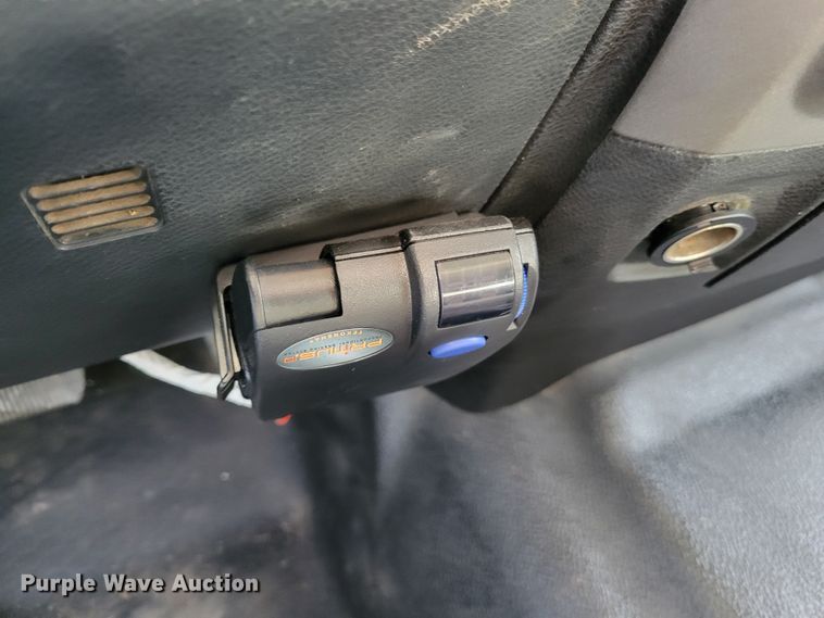 image for item IV9652 2014 Dodge Ram 4500HD  Crew Cab utility / service truck