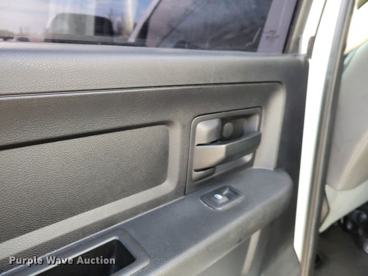 image for item IV9652 2014 Dodge Ram 4500HD  Crew Cab utility / service truck