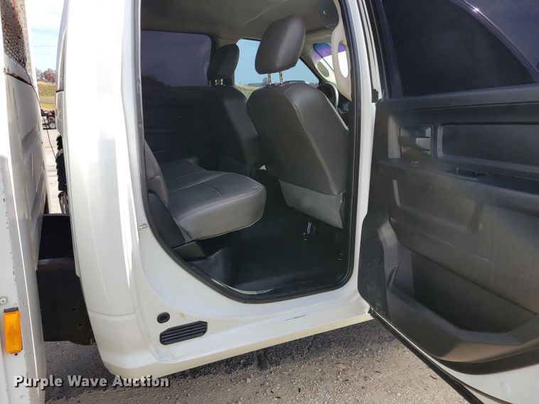 image for item IV9652 2014 Dodge Ram 4500HD  Crew Cab utility / service truck