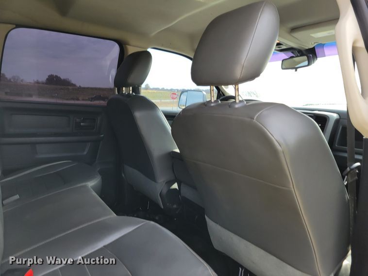 image for item IV9652 2014 Dodge Ram 4500HD  Crew Cab utility / service truck