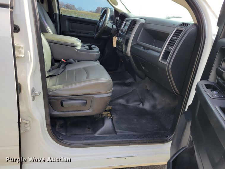 image for item IV9652 2014 Dodge Ram 4500HD  Crew Cab utility / service truck