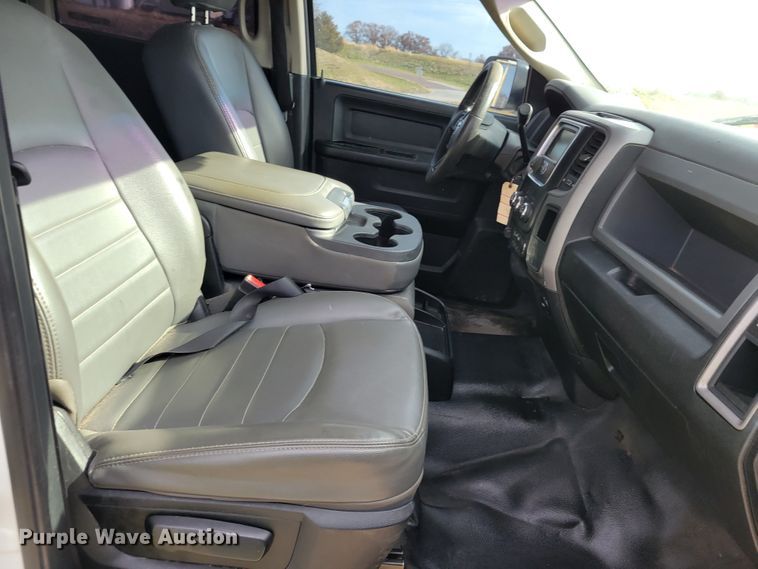 image for item IV9652 2014 Dodge Ram 4500HD  Crew Cab utility / service truck