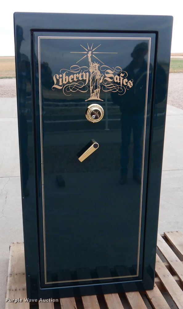 image for item IV9849 2002 Liberty Safes T-23  firearm safe