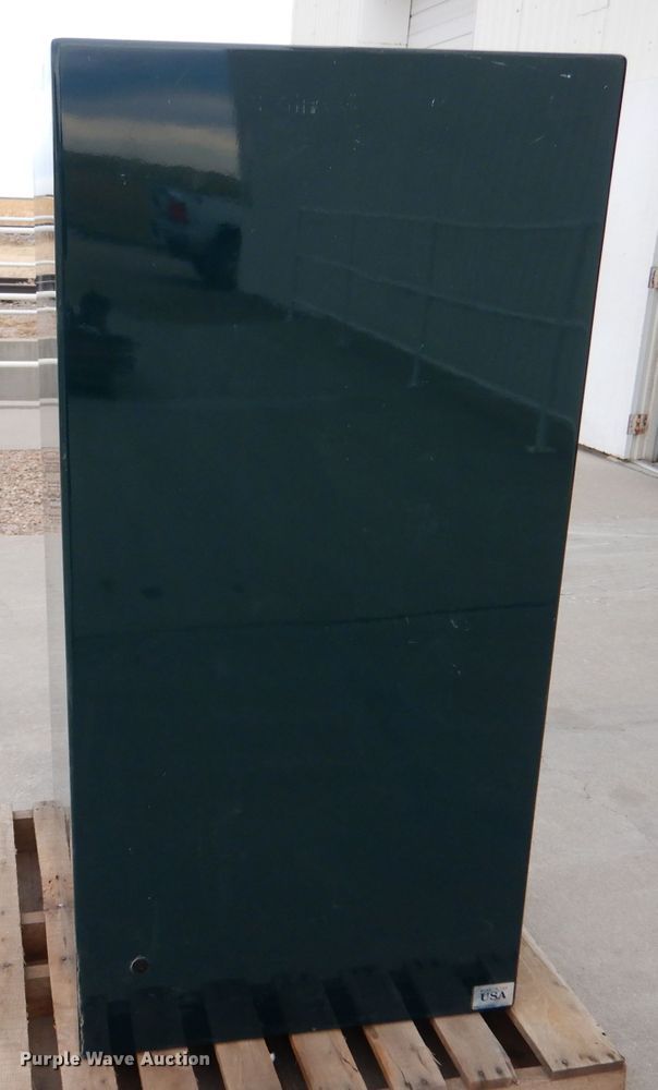 image for item IV9849 2002 Liberty Safes T-23  firearm safe