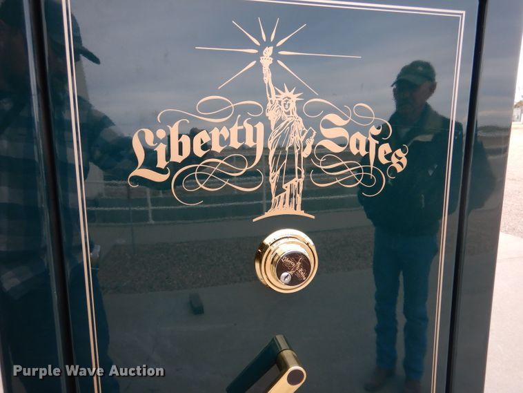 image for item IV9849 2002 Liberty Safes T-23  firearm safe