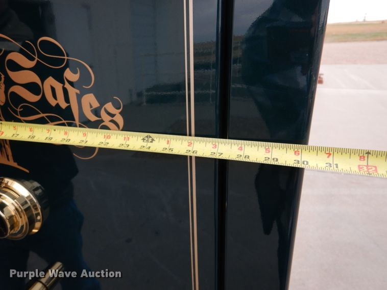 image for item IV9849 2002 Liberty Safes T-23  firearm safe