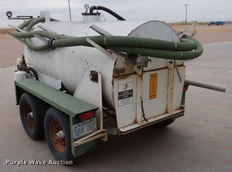 image for item IV9855 1999 Ring-o-matic 750  vacuum excavator