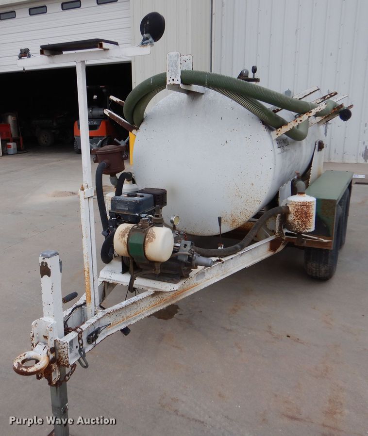 image for item IV9855 1999 Ring-o-matic 750  vacuum excavator