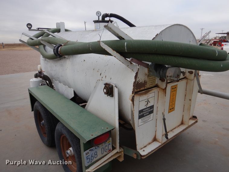 image for item IV9855 1999 Ring-o-matic 750  vacuum excavator