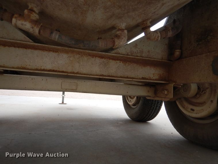 image for item IV9855 1999 Ring-o-matic 750  vacuum excavator