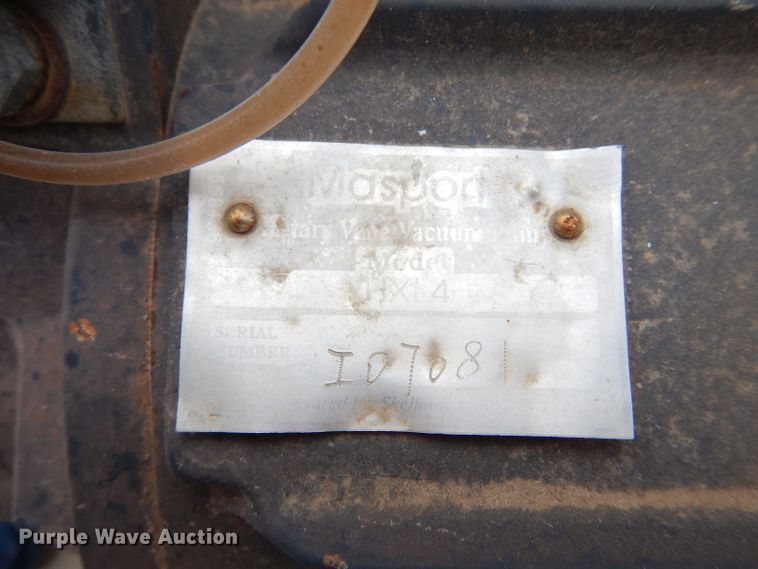 image for item IV9855 1999 Ring-o-matic 750  vacuum excavator