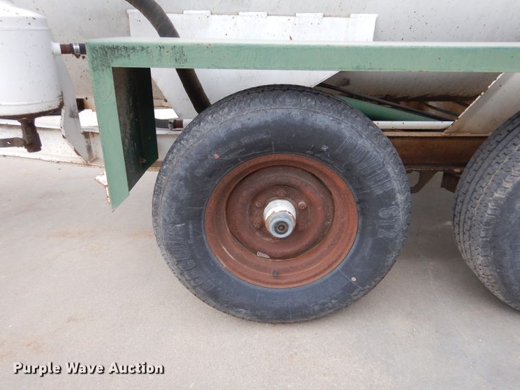 image for item IV9855 1999 Ring-o-matic 750  vacuum excavator