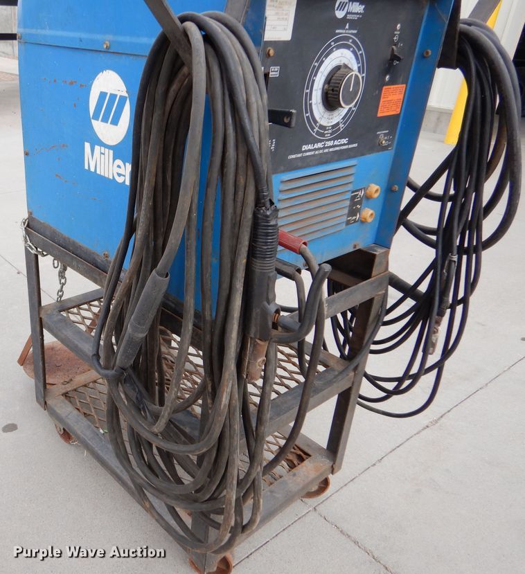 image for item IV9857 Miller Dialarc 250  welder