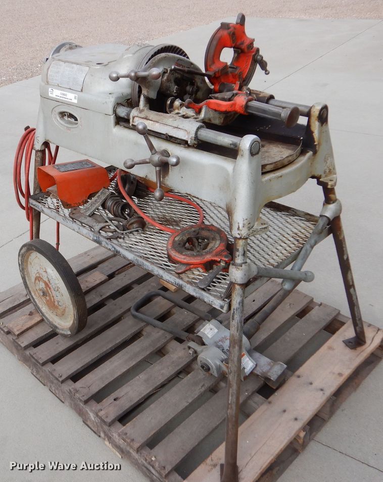 image for item IV9860 Ridgid 535  pipe threader