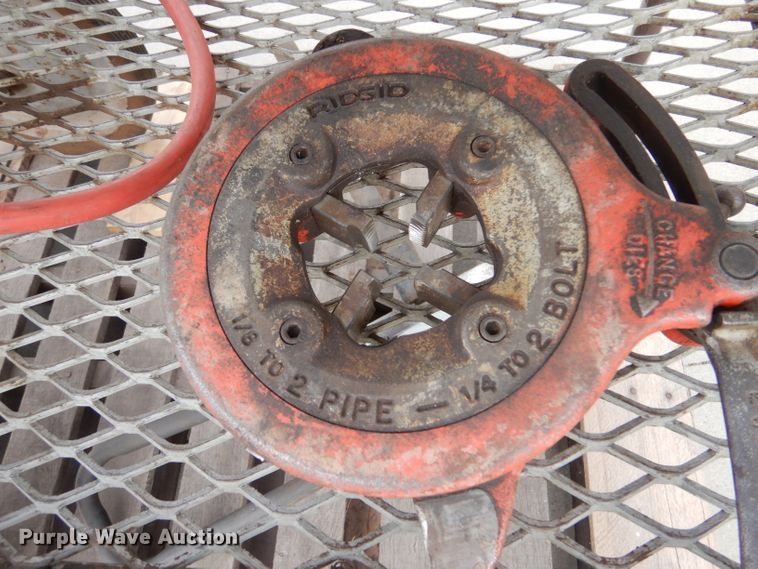 image for item IV9860 Ridgid 535  pipe threader