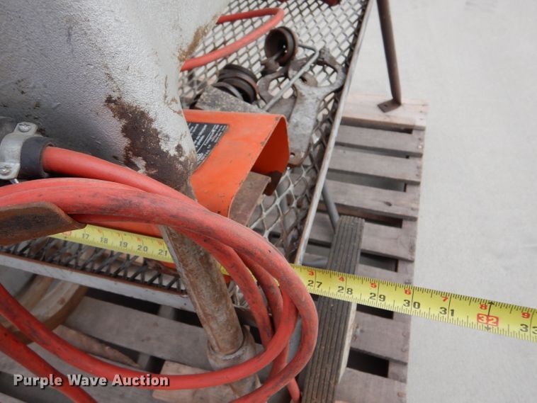 image for item IV9860 Ridgid 535  pipe threader