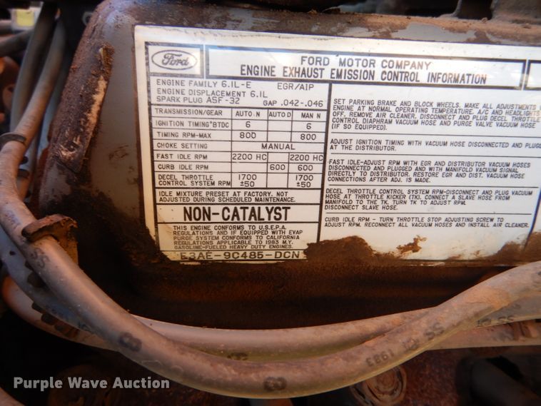 image for item IV9870 1983 Ford F600  water truck
