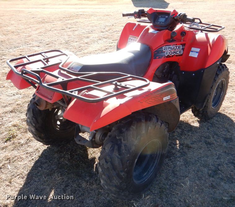image for item IV9871 2010 Kawasaki Brute Force 650  ATV
