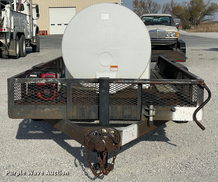 image for item IX9643 2000 Lone Star  utility trailer