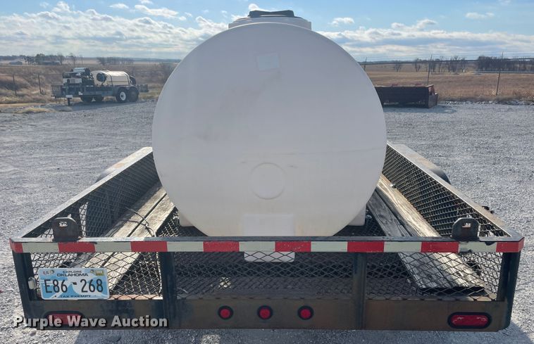image for item IX9643 2000 Lone Star  utility trailer
