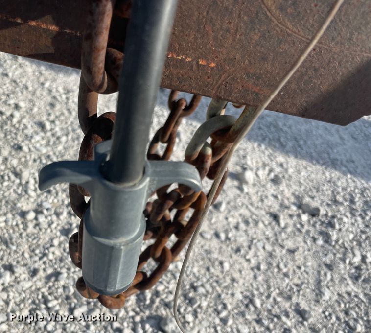 image for item IX9643 2000 Lone Star  utility trailer