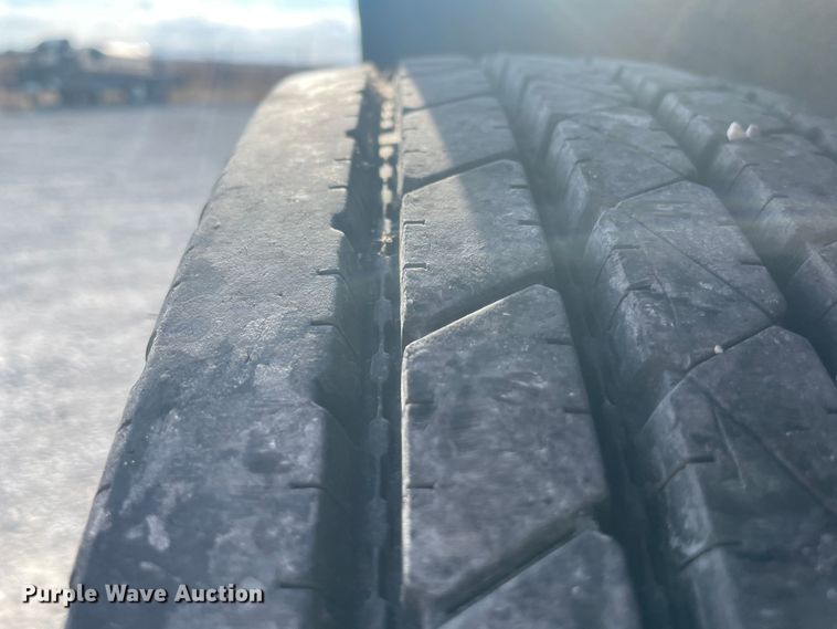 image for item IX9643 2000 Lone Star  utility trailer