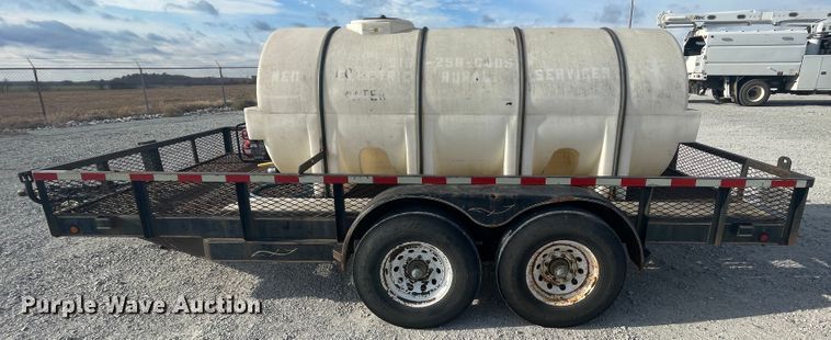 image for item IX9644 2000 Lone Star  utility trailer
