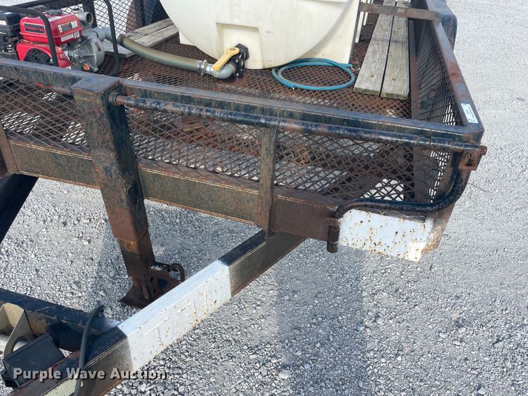 image for item IX9644 2000 Lone Star  utility trailer