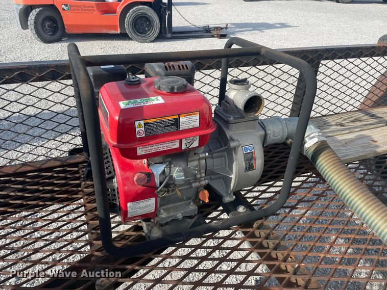 image for item IX9644 2000 Lone Star  utility trailer