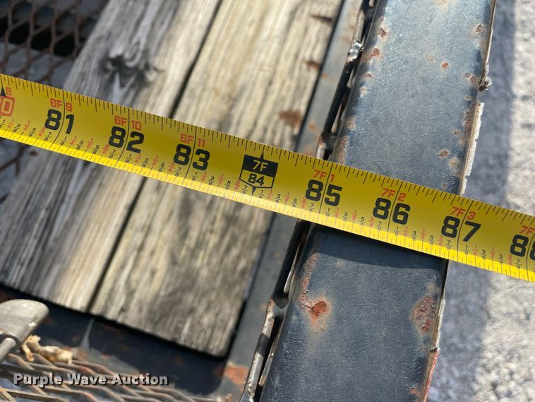 image for item IX9644 2000 Lone Star  utility trailer