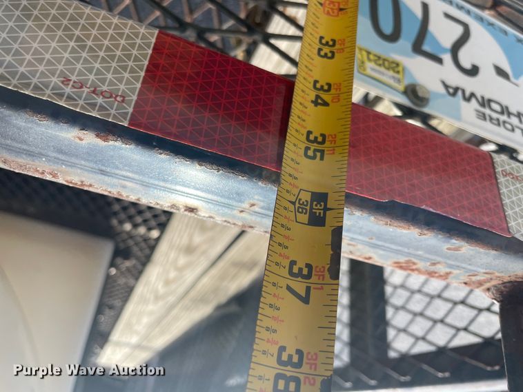 image for item IX9644 2000 Lone Star  utility trailer