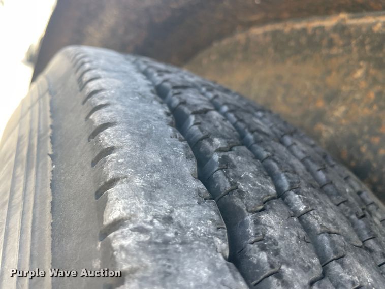 image for item IX9644 2000 Lone Star  utility trailer