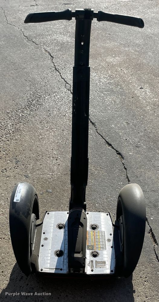 image for item IX9705 Segway I2