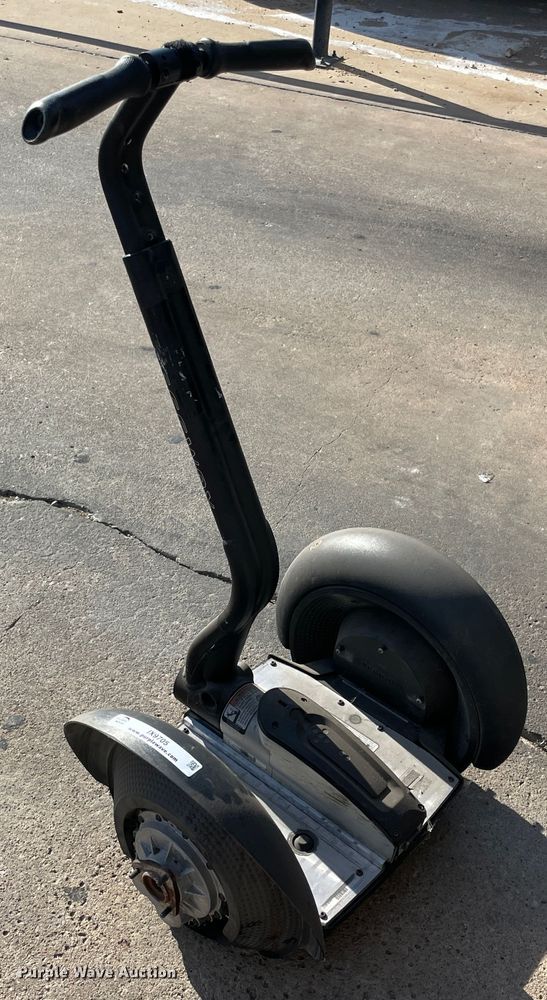 image for item IX9705 Segway I2