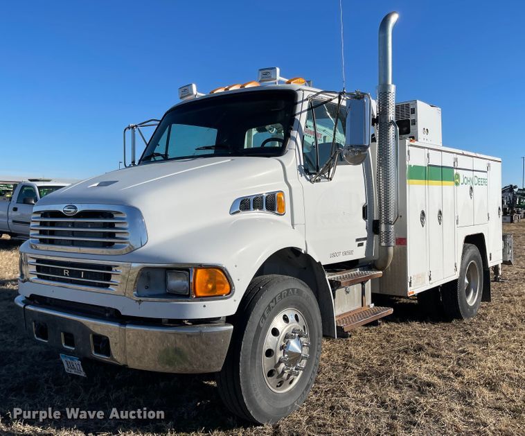 image for item IY9760 2006 Sterling Acterra  utility / service truck