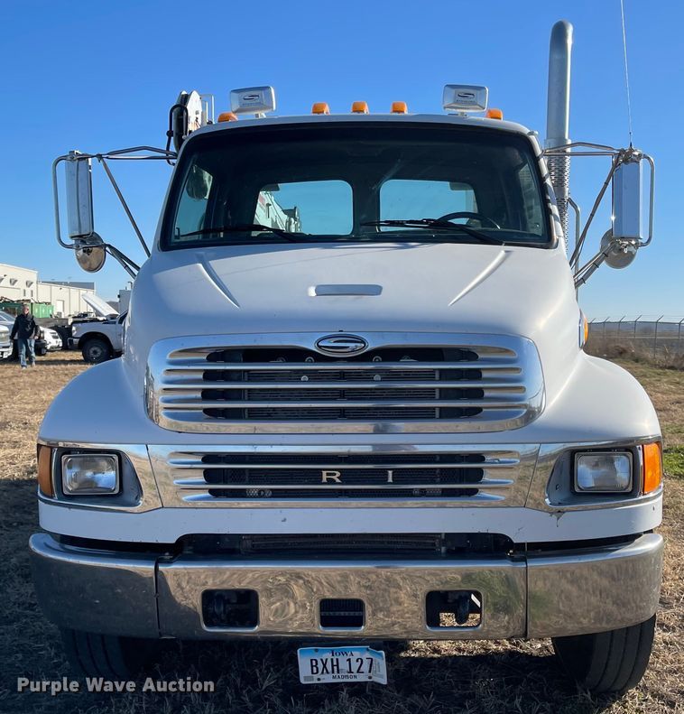 image for item IY9760 2006 Sterling Acterra  utility / service truck