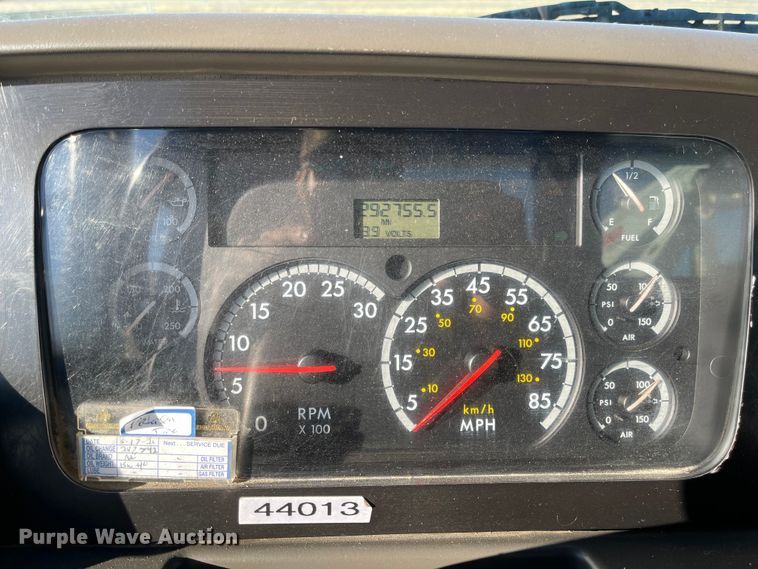 image for item IY9760 2006 Sterling Acterra  utility / service truck