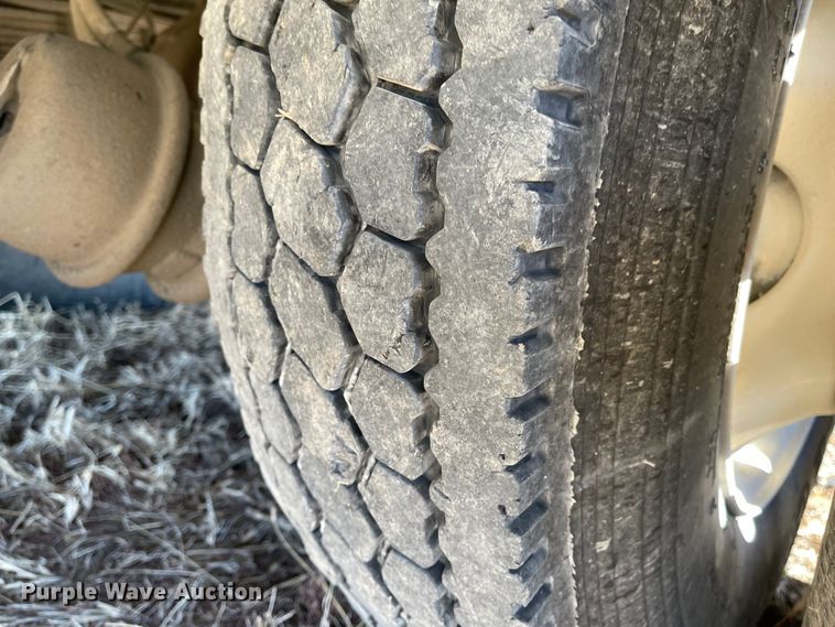 image for item IY9760 2006 Sterling Acterra  utility / service truck