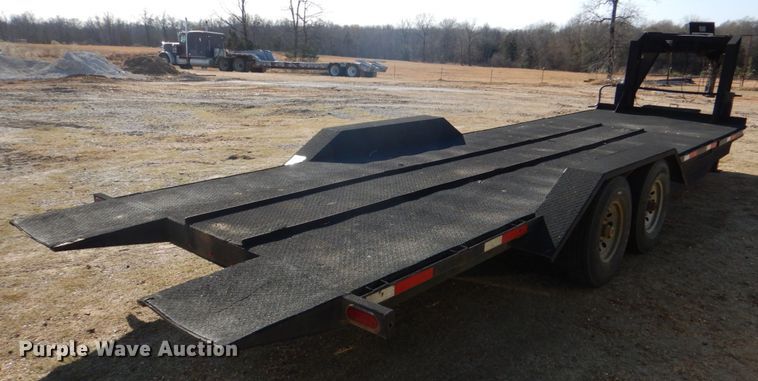 image for item JD9485 2016 Kerr-Bilt  equipment trailer