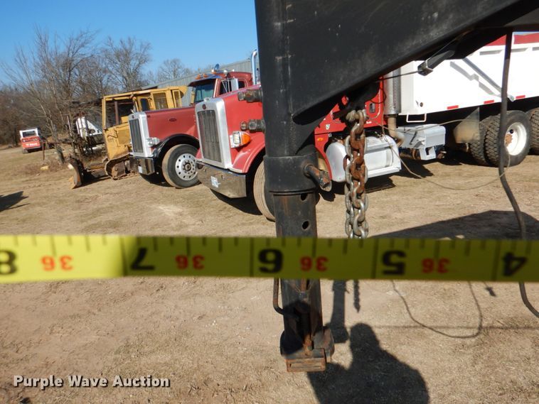 image for item JD9485 2016 Kerr-Bilt  equipment trailer