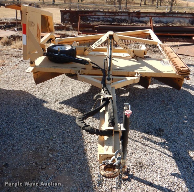 image for item JD9525 Road Groom  road maintainer