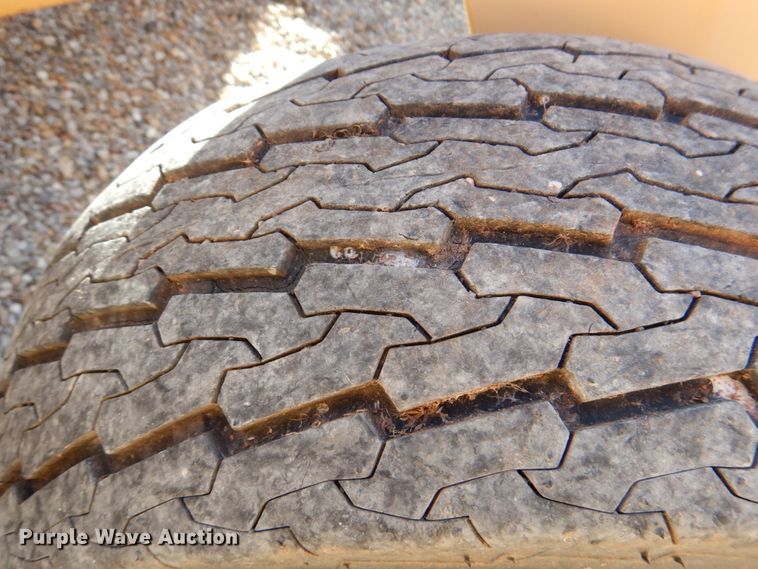 image for item JD9525 Road Groom  road maintainer