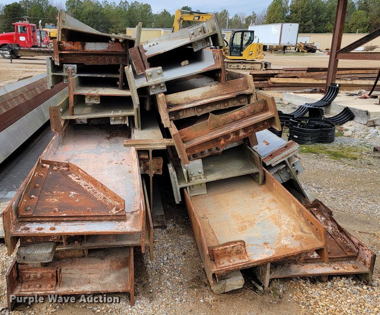 image for item JE9183 Approximately 15 I-beams