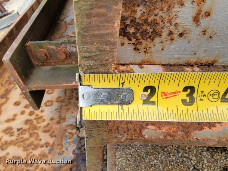 image for item JE9183 Approximately 15 I-beams