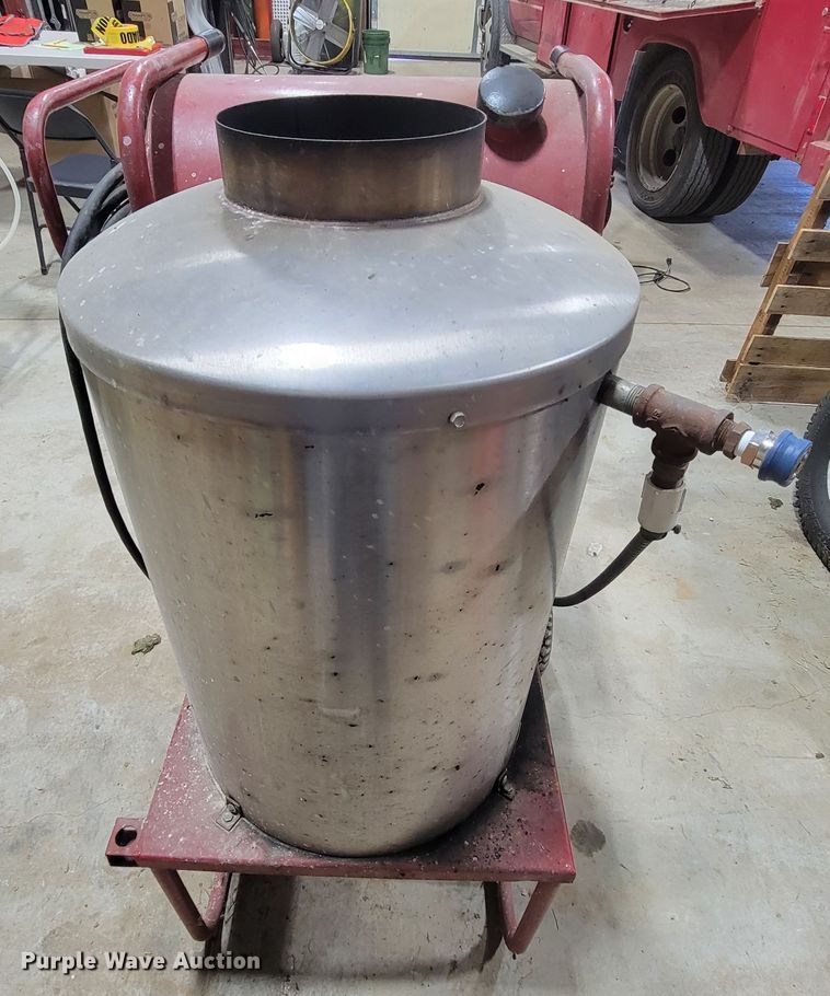 image for item JE9264 Heated pressure washer