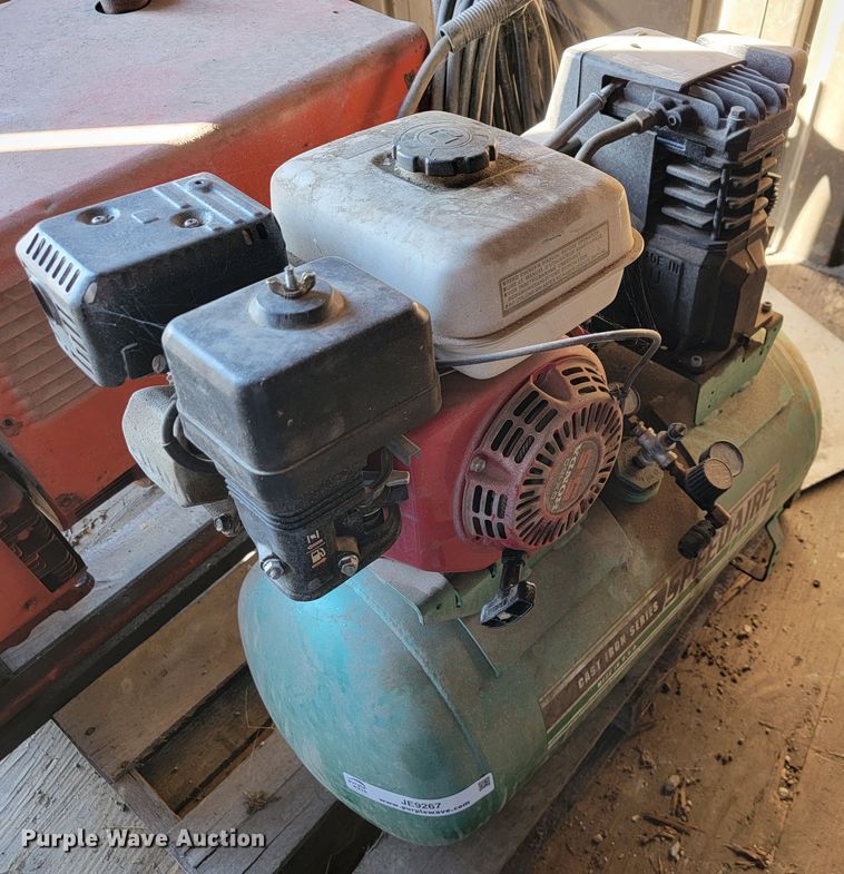 image for item JE9267 2001 Speedaire 4B241A  air compressor