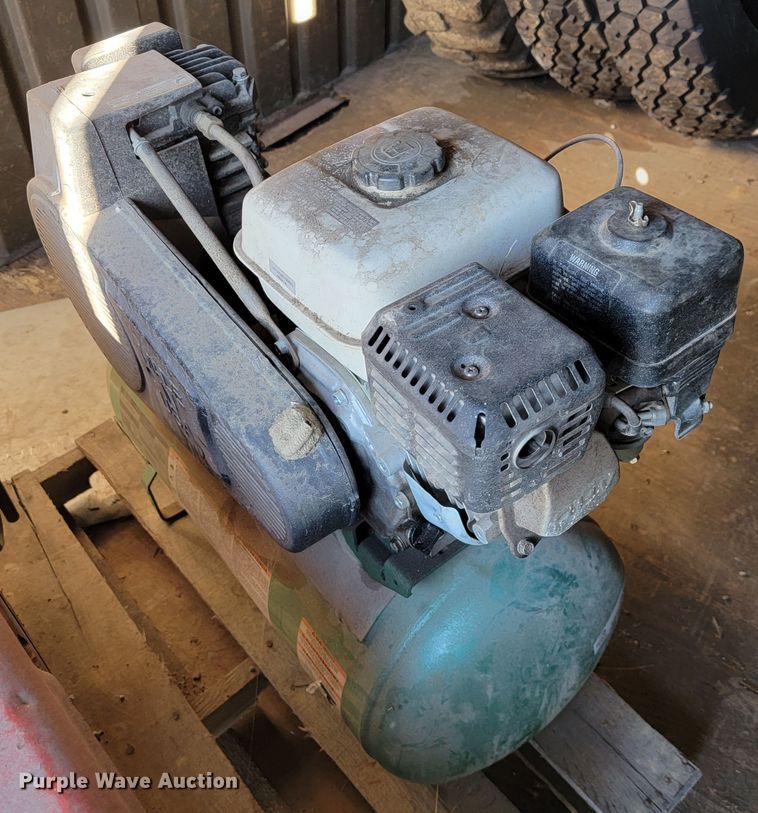 image for item JE9267 2001 Speedaire 4B241A  air compressor